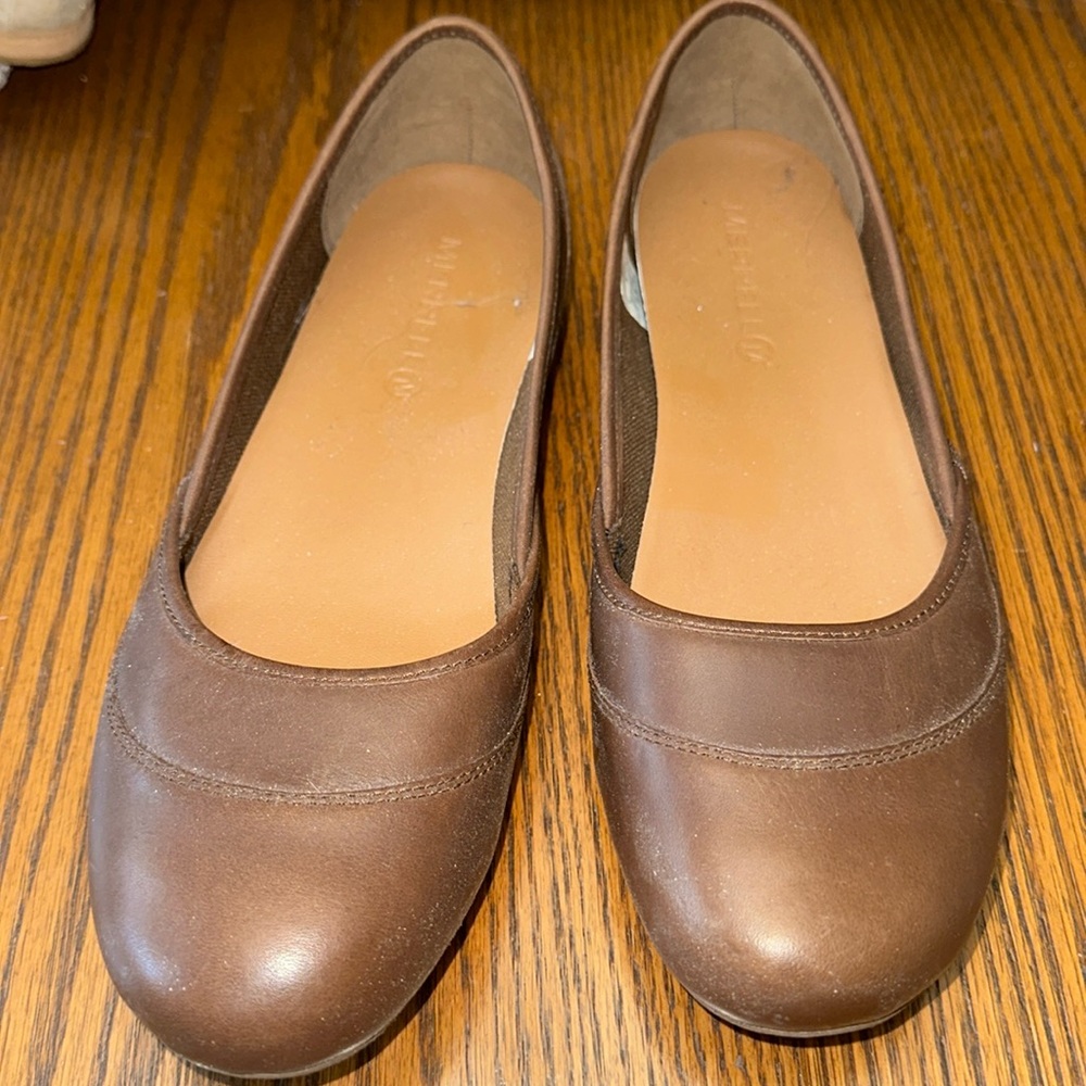 Merrell Brown Flat